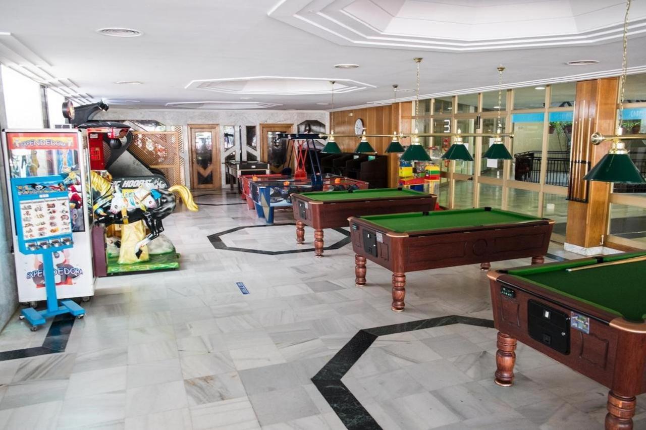 Vive Benal Beach Apartamento 127 Con Parque Acuatico 贝纳尔马德纳 外观 照片